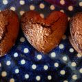 Brownies au chocolat en coeur.