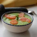 Soupe crue courgette avocat basilic