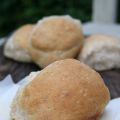 Pain aux deux farines et à la crème sûre
