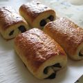 Chocolatines (croissants au chocolat)