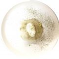 Tartare de bar de ligne, raviole de chou-rave[...]