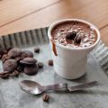 Mousse vegan au chocolat et café