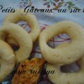 Couronnes fondantes, petits gâteaux au sucre