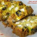 Cake salé aux olives, feta et tomates confites