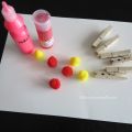 [Activité] Peindre avec des pompons