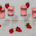 Pushcakes chocolat, chantilly à la fraise et[...]