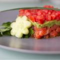 Tartare de saumon, avocat et tomates