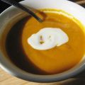Potage à la courge, patate douce et poivrons[...]