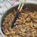 Macaroni chinois dans une seule casserole