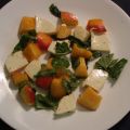 Salade aux pêches, feta et érable
