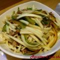 Pousses de bambou d'eau au porc 茭白炒肉丝 jiāobái[...]