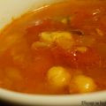 Soupe de pois chiches à la tomate et au safran