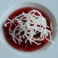 Soupe de vin rosé aux framboises, vermicelles[...]