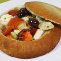Pan Bagnat à l'italienne: tomate, pesto,[...]