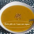 POTAGE DE COURGE ET POMME À L’AIL