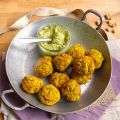 Falafels aux pois-chiches et sauce crue à la[...]