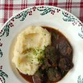 Boulettes de boeuf au vin rouge & purée de[...]
