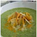 Crème de brocoli au cheddar et à la moutarde