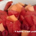 Salade fraîche : melon, pastèque et framboises