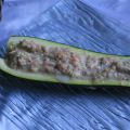 Courgettes farcies au saumon fumé et à l'aneth[...]