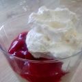 Neige aux amandes et compote de fraises