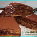 Gâteau de crêpes au chocolat et pâte à tartiner