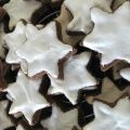Zimsterne ou étoiles à la cannelle alsacienne