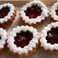 Linzer cookies