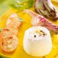Faisselle, artichaut poivrade et crostinis[...]