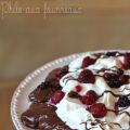 Pavlova au chocolat & aux fruits rouges