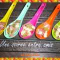 Cuillères des enfants colorées...