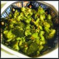 Salade de brocolis à l'ail et aux graines