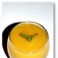 Soupe de pèches vanillée
