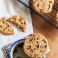 Chocolate chip & walnut cookies
