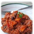 Chili à la patate sucrée, haricots noirs et[...]