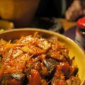 Curry d'aubergines aigre doux à la tomate