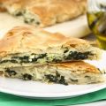 Spanakopita (feuilletés aux épinards et à la[...]