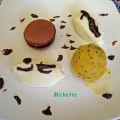 Sorbet mangue-passion, quenelle chocolat[...]