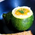 Oeuf cocotte en courgette, mouillette mimolette