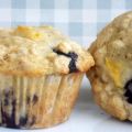 Muffins avoine bleuets et pêche