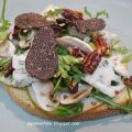 Bruschetta, poire Comice, roquette, Bleu de[...]