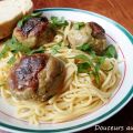 Spaghettinis aux boulettes de poulet au pesto