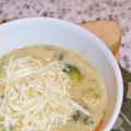 Soupe crémeuse au brocoli et au poulet