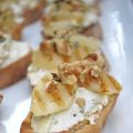 CROSTINI POIRES ET GORGONZOLA