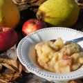 Compote automnale de coings, pommes et bananes