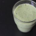 Smoothie épinard, banane, kiwi