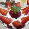 Bananes et fraises chantilly