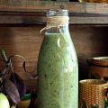 Velouté de courgettes au chèvre frais et basilic