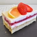 L'anaïs, bavarois pamplemousse et fraises, par[...]