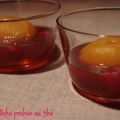 Pêches pochées au thé